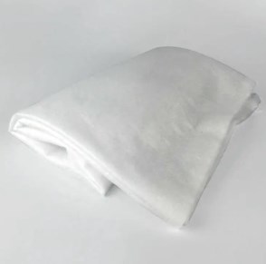 Welke unieke eigenschappen maken naaldkatoen onmisbaar in zowel industriële als thuistoepassingen?